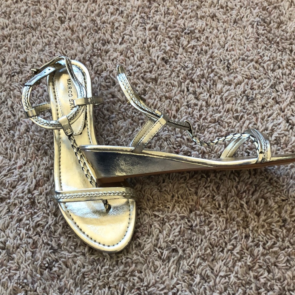 NWOT Marco Santi T strap sandal